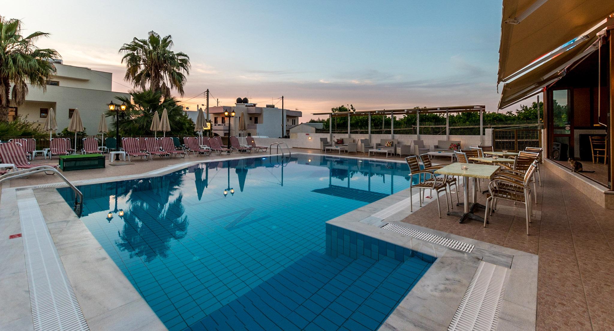 Newcastle Studios Malia Extérieur photo