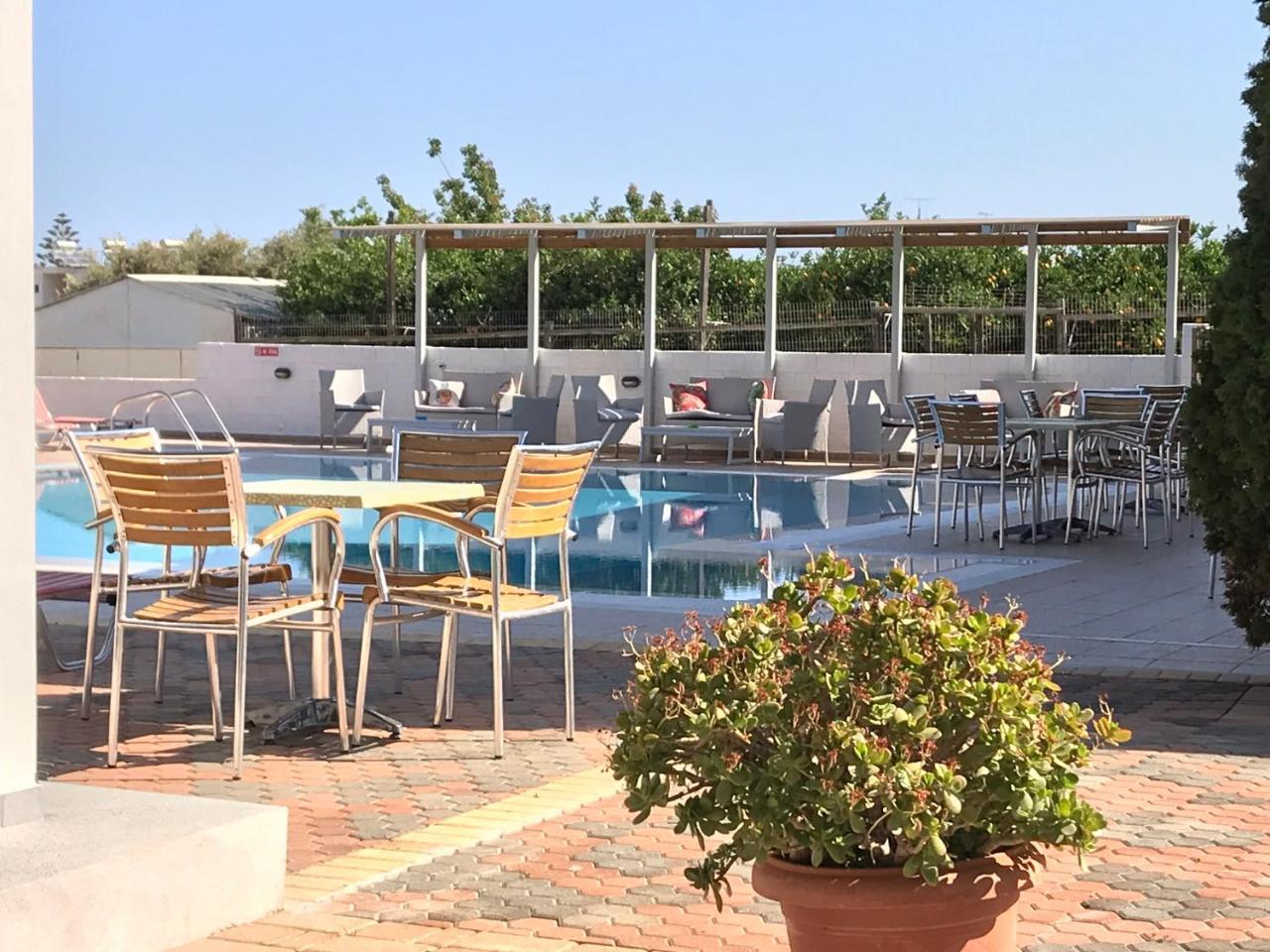 Newcastle Studios Malia Extérieur photo